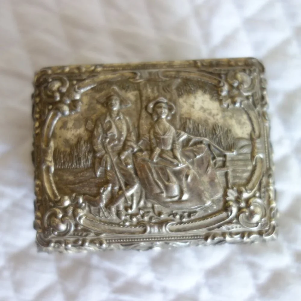 Vtg Silver Plated Man Woman Hunting Trinket Box w/ Red Velvet Lining – Japan